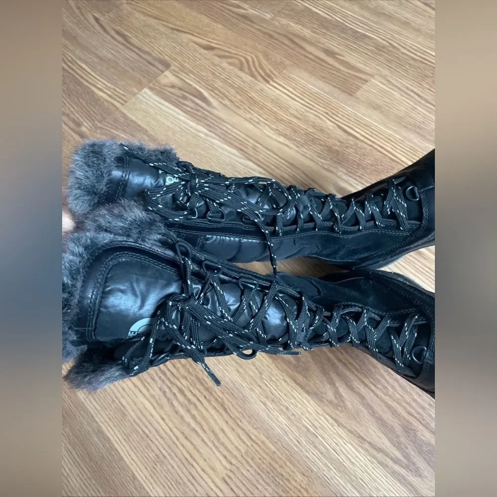 The-North-Face Womens Shellista Snow Boot Size 8 Waterproof Tall Lace Up Black